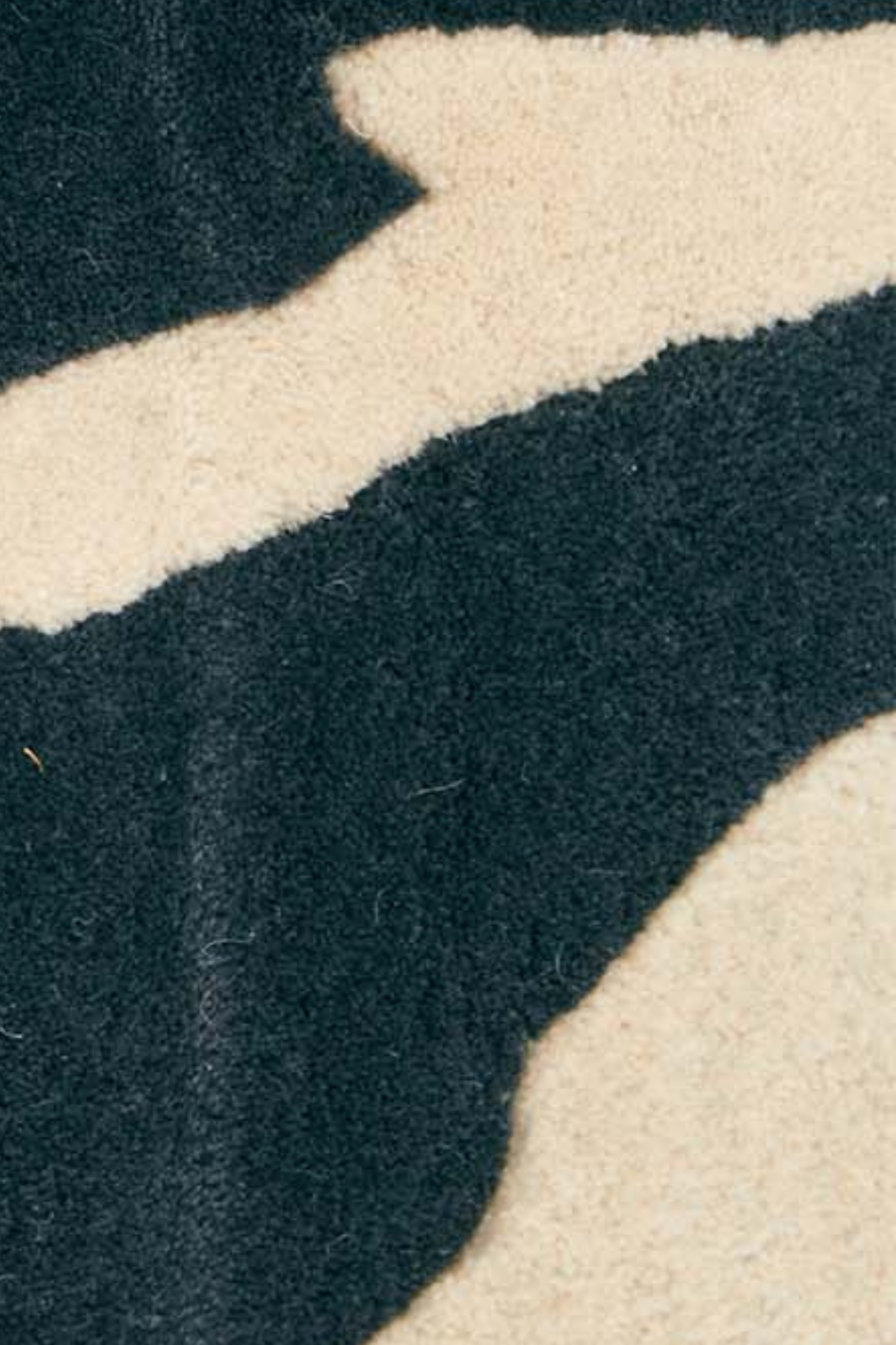Floral Charcoal Hand-Tufted Rug